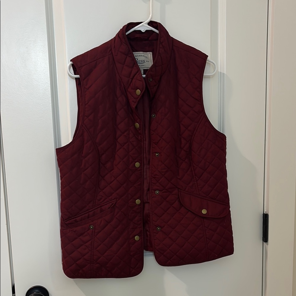 G.H. Bass & Co. Maroon Quilted Vest